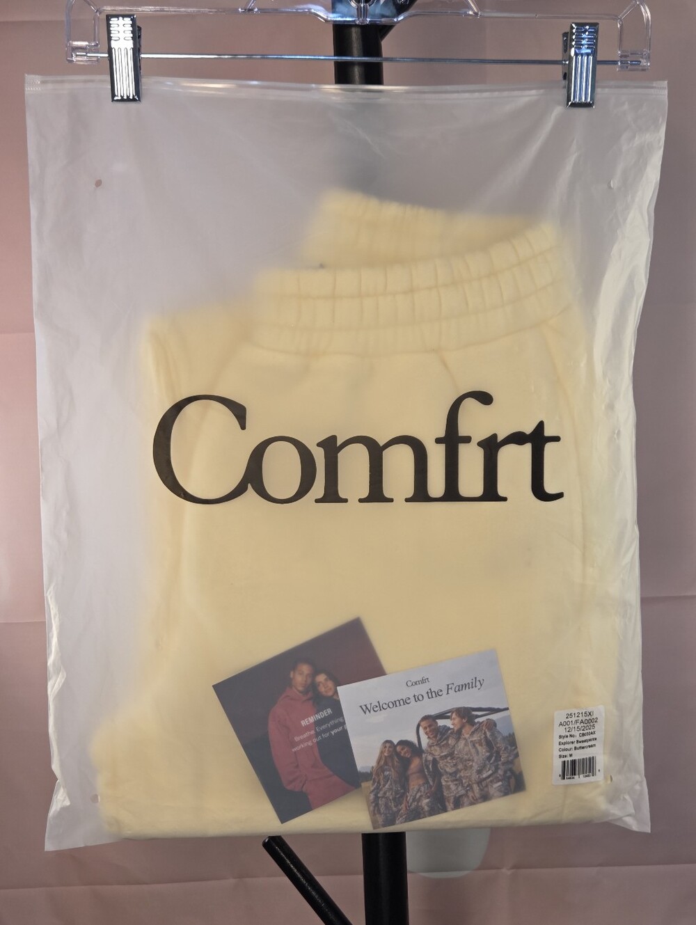 💥NWT💥 COMFRT Sweatpants In Buttercream Size Medium